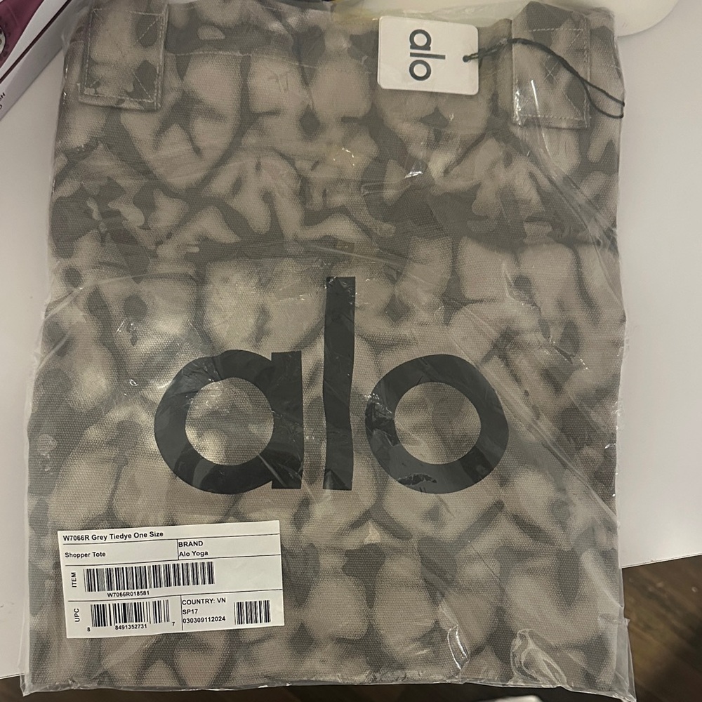 ALO Yoga Gray Shoulder Bag